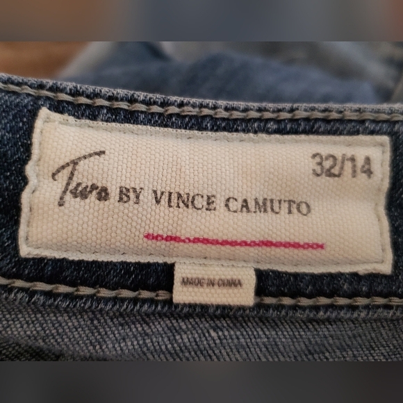 Two by Vince Camuto Jeans Size 14 Stretch Hi Rise Frayed Hem Fading Whiskering - Picture 10 of 13